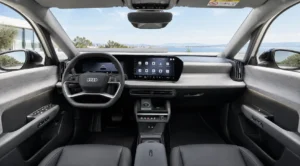 Intérieur de l’Audi A2 2026 avec tableau de bord numérique et écran tactile